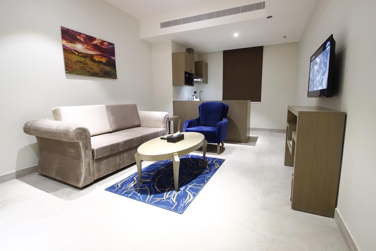 Diwan Residence Prince Sultan Road Джеда Екстериор снимка